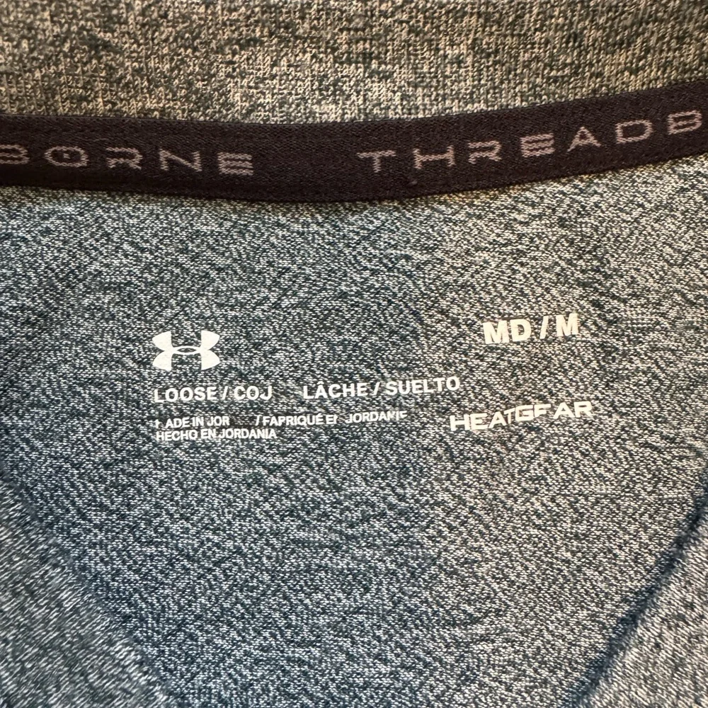 Under Armour Men's Green V-Neck Shirt size medium